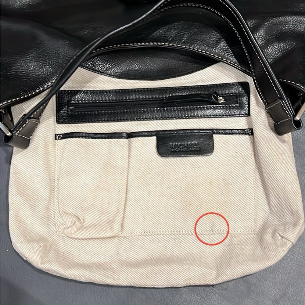 Michael Kors Hutton Black Leather Hobo Bag - Picture 11 of 15